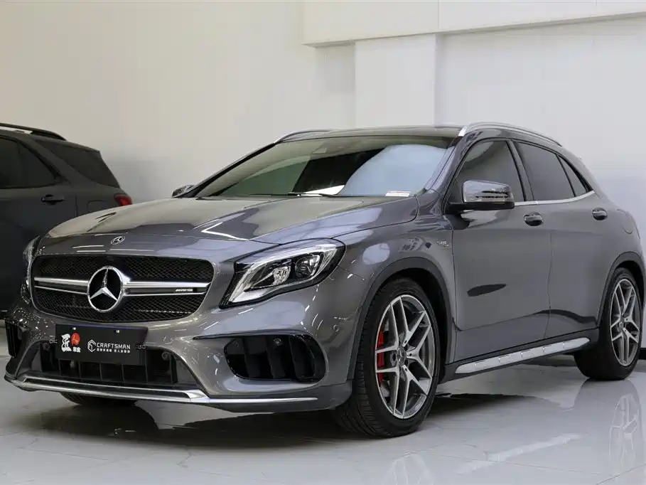 Mercedes-Benz GLA AMG 2019 — фото 18