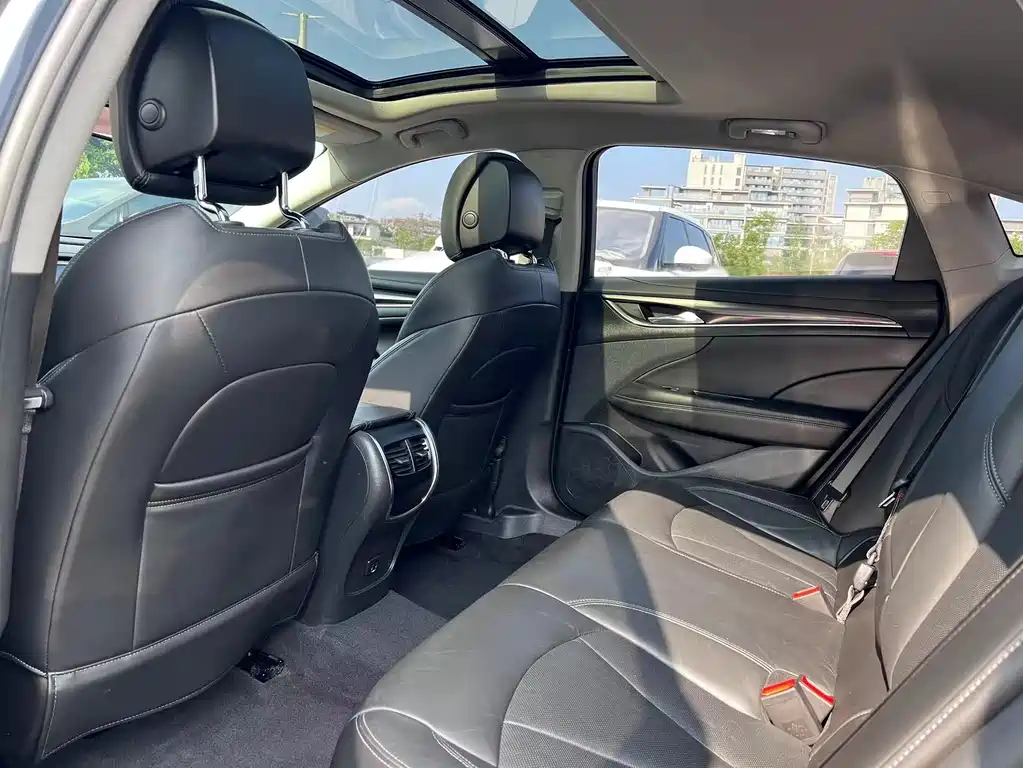 Buick LaCrosse 2019 — фото 10