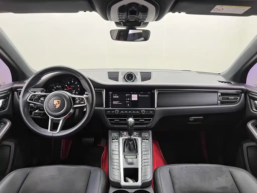 Porsche Macan 2020 — фото 22