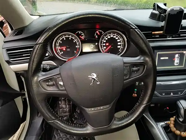 Peugeot 408 2014