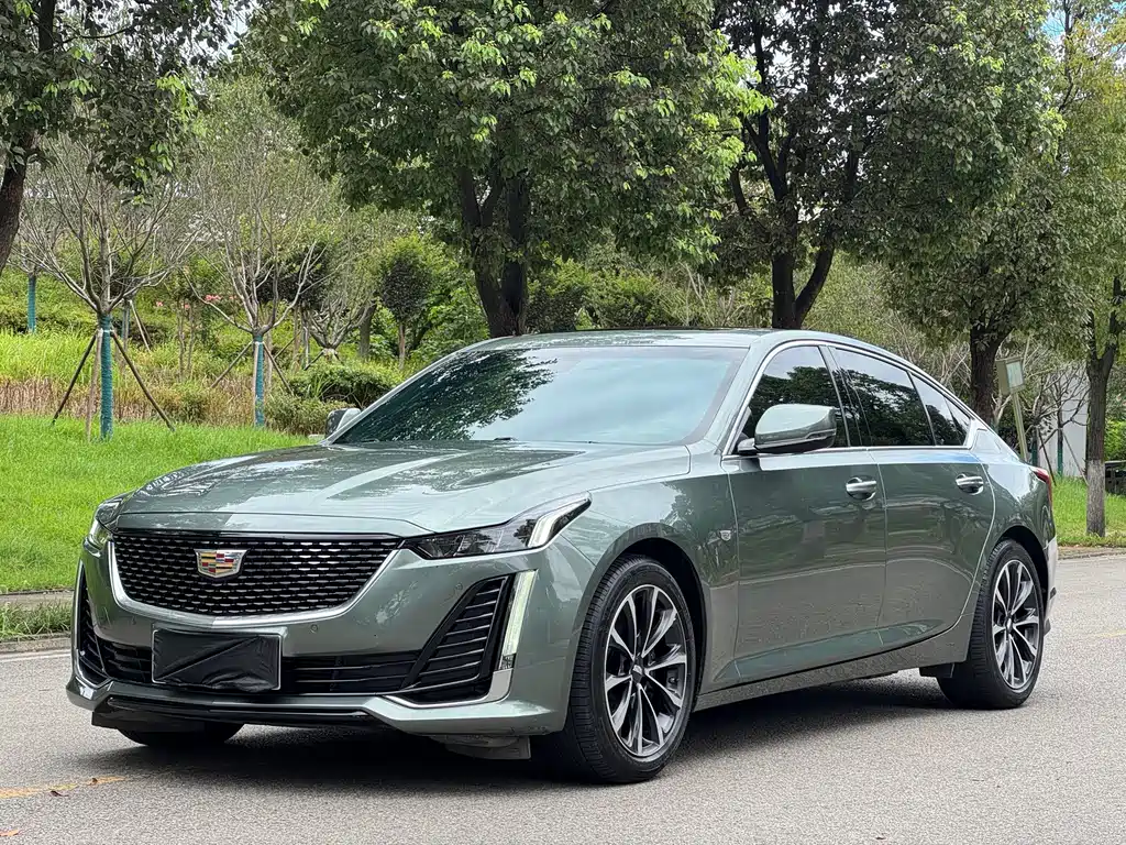 Cadillac CT5 2022 — фото 1