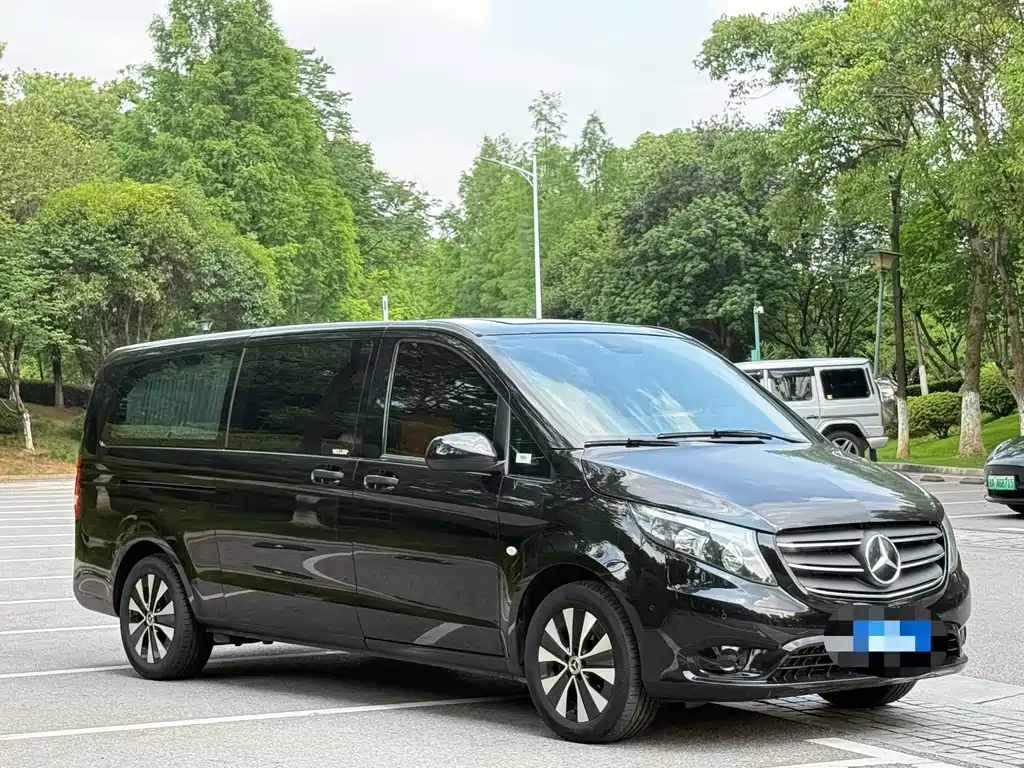 Mercedes-Benz Vito 2024 — фото 3