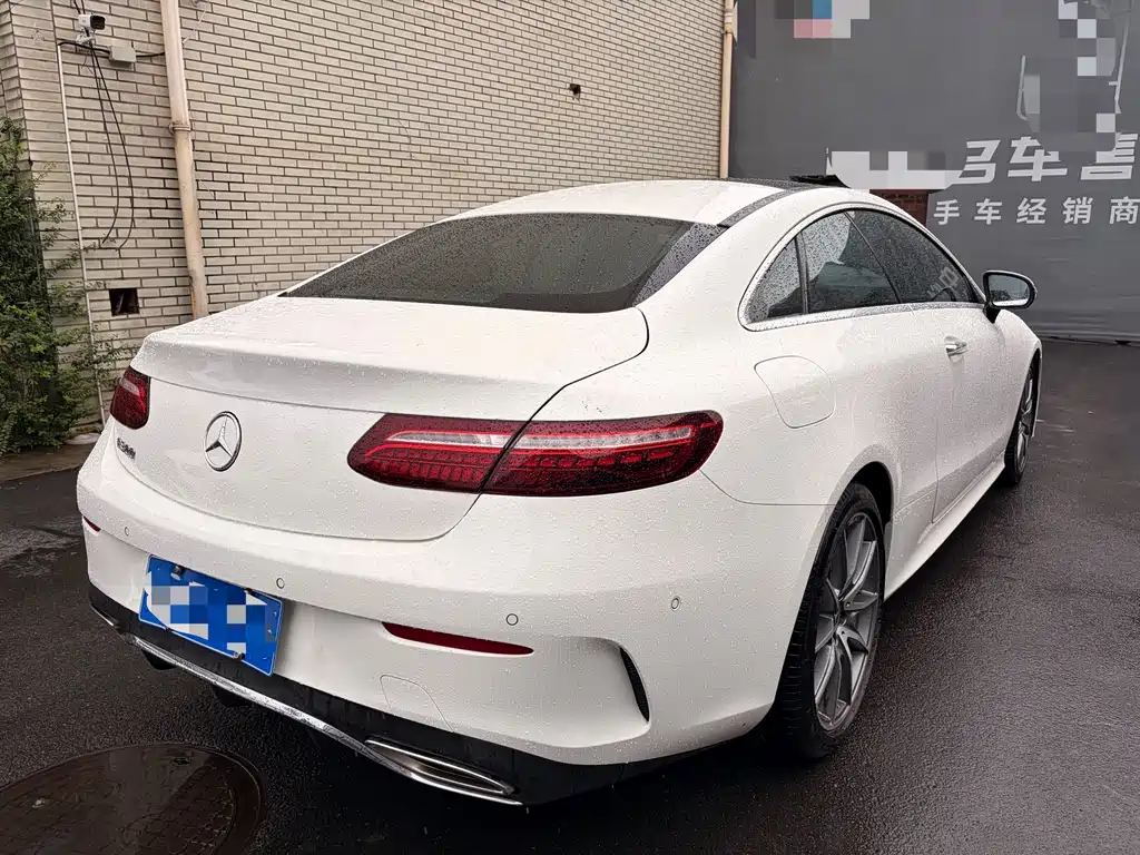Mercedes-Benz E-Class 2021