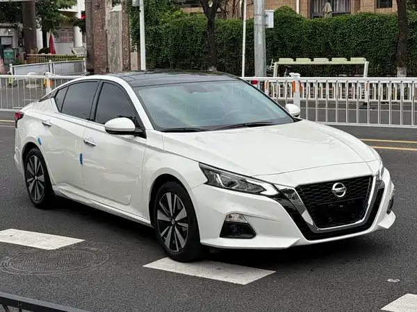 Nissan Teana 2022