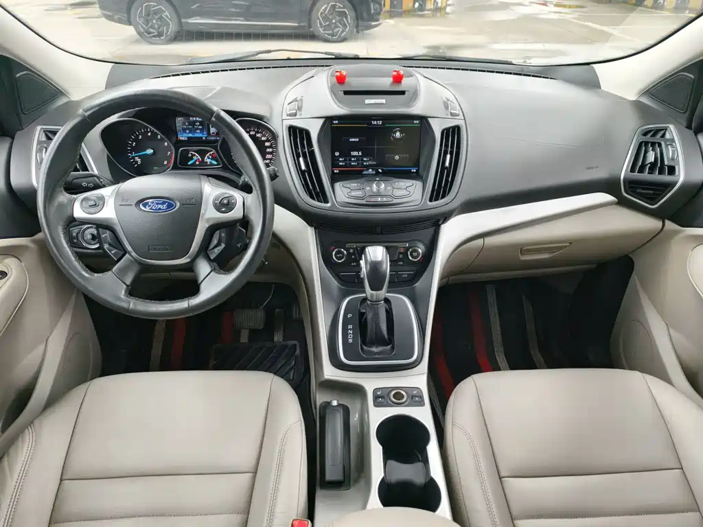 Ford Kuga 2014 — фото 13