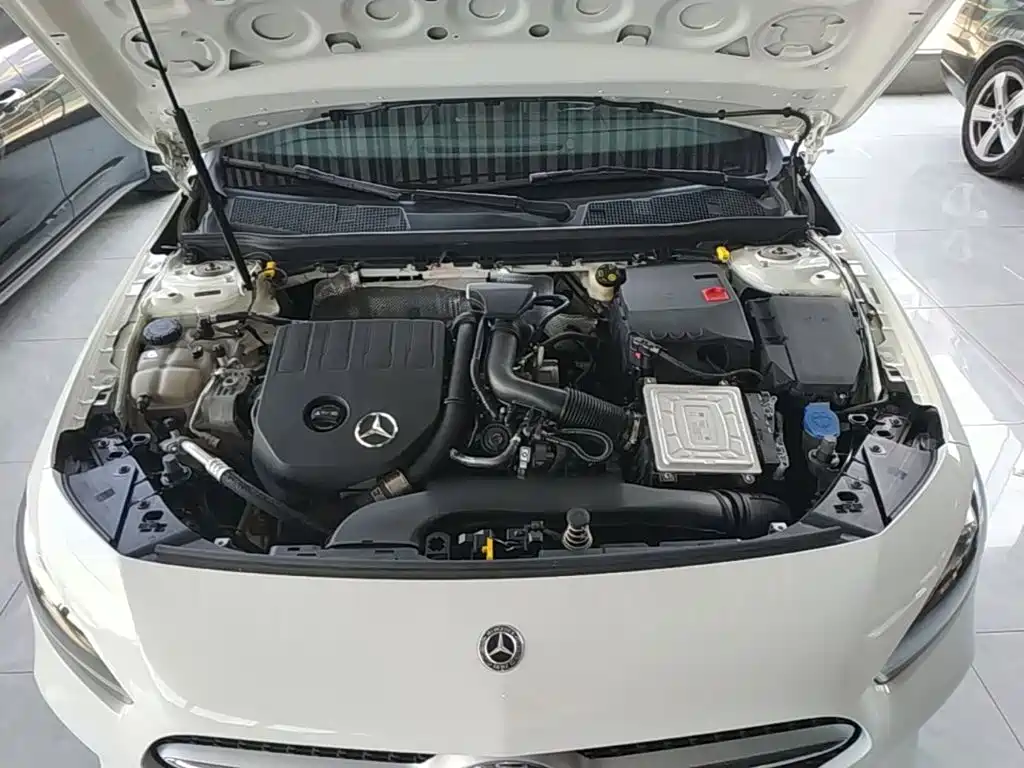 Mercedes-Benz A-Class 2020 — фото 20