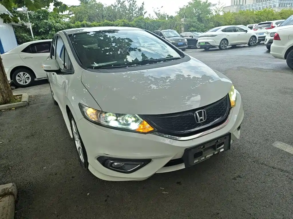 Honda Jade 2016 — фото 4