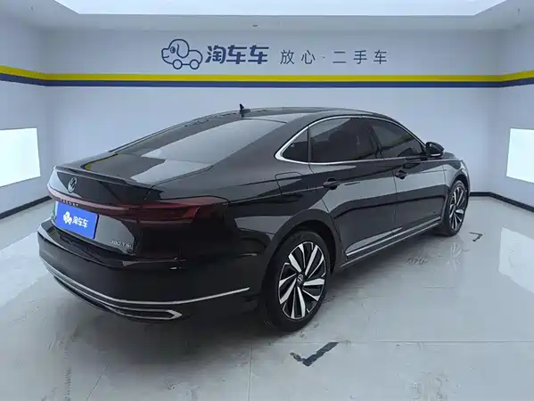 Volkswagen Passat 2024