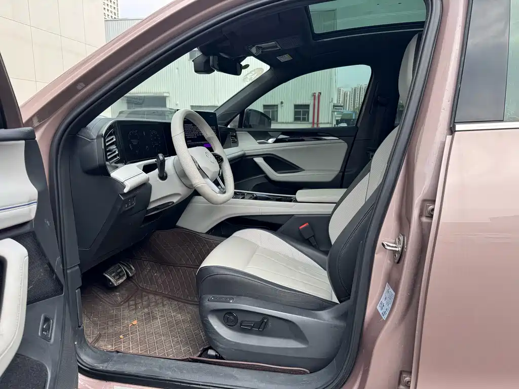 Volkswagen Tiguan L 2024