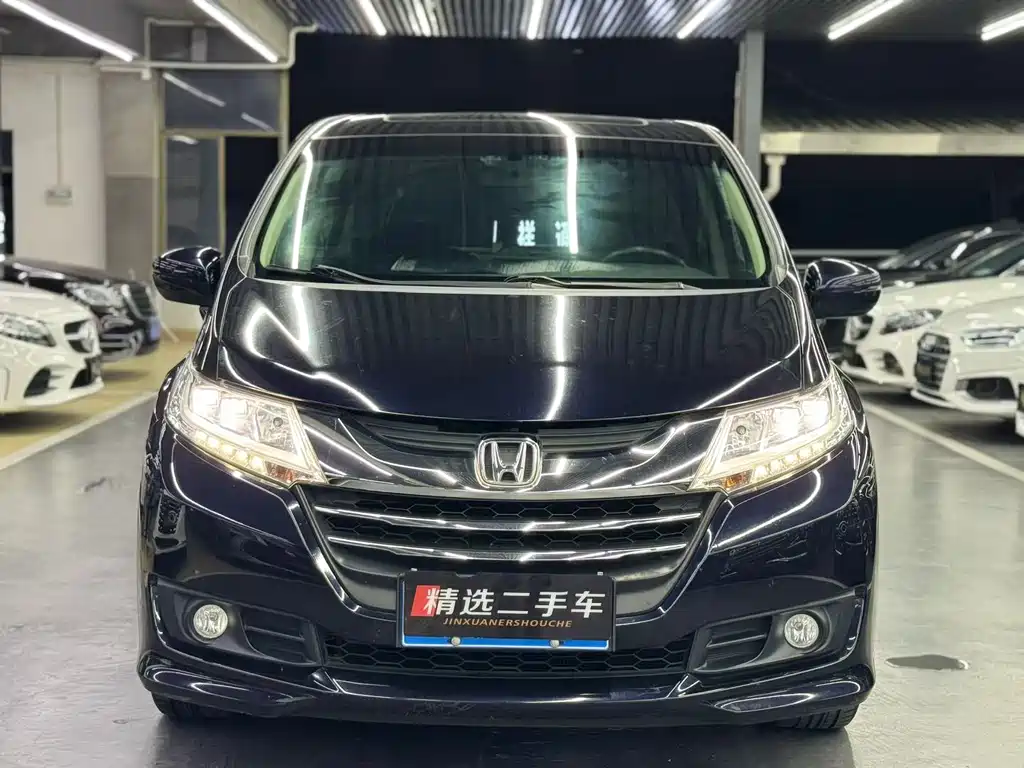 Honda Odyssey 2017 — фото 2