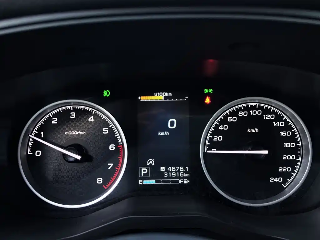 Subaru Forester 2022 — фото 11
