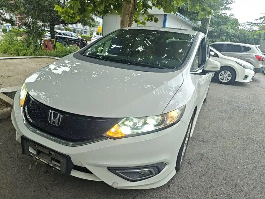 Honda Jade 2016 — фото 2