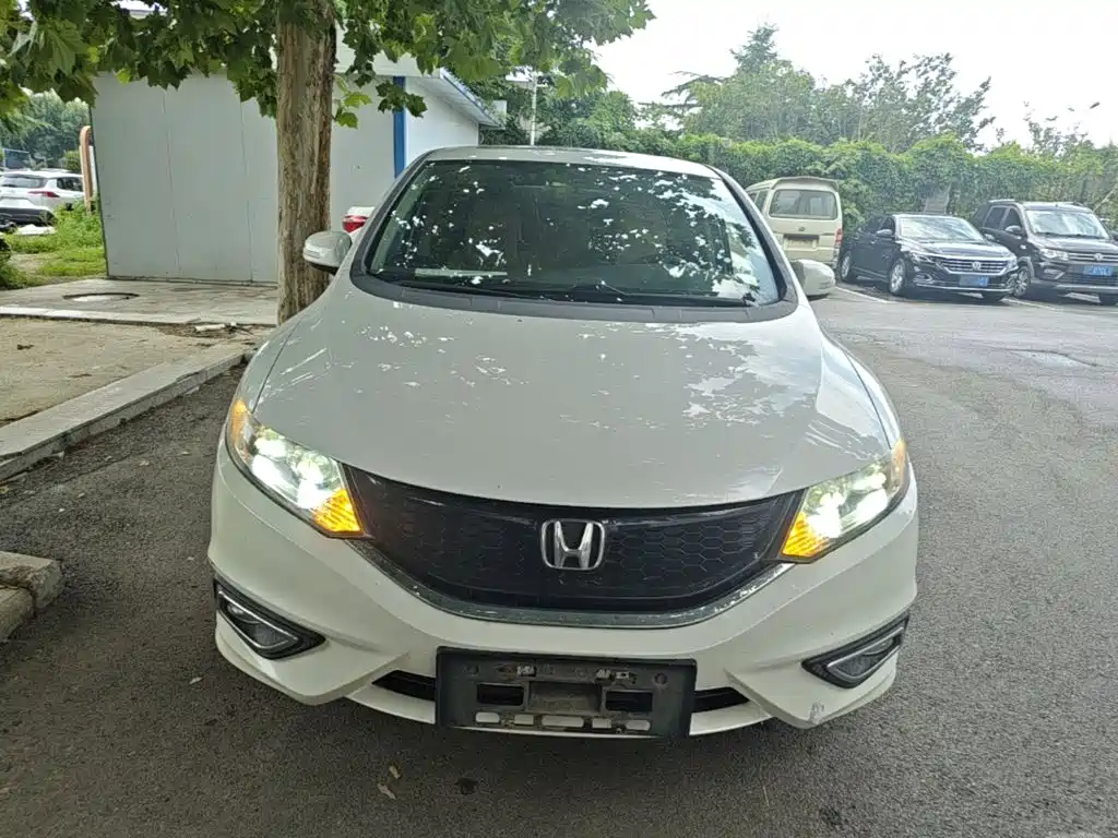 Honda Jade 2016 — фото 3