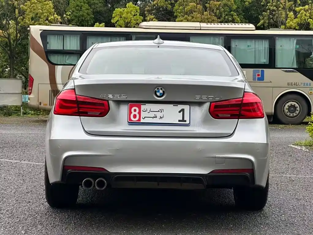 BMW 3 Series 2018 — фото 8