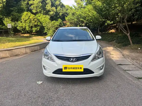 Hyundai Accent 2010
