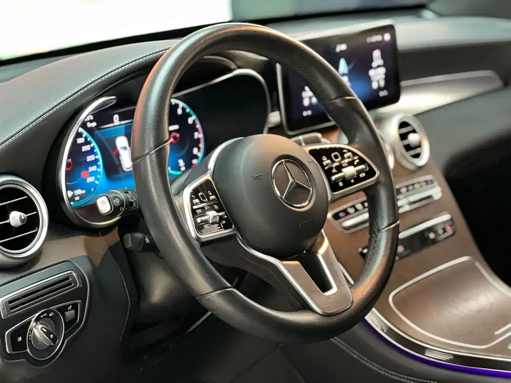 Mercedes-Benz GLC 2020 — фото 7