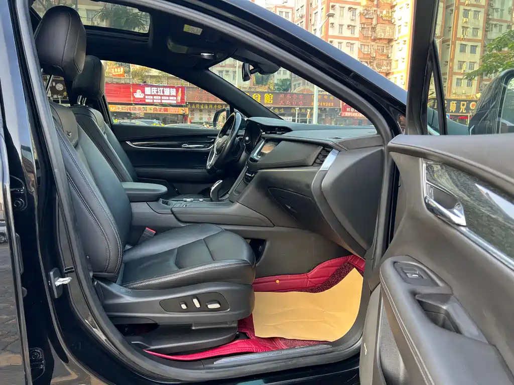 Cadillac XT5 2020 — фото 10