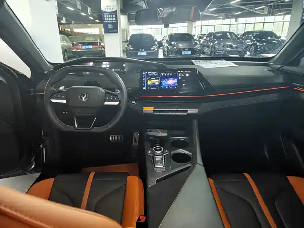 Changan UNI-V 2025