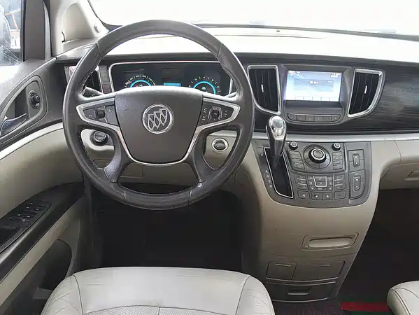 Buick GL8 2013