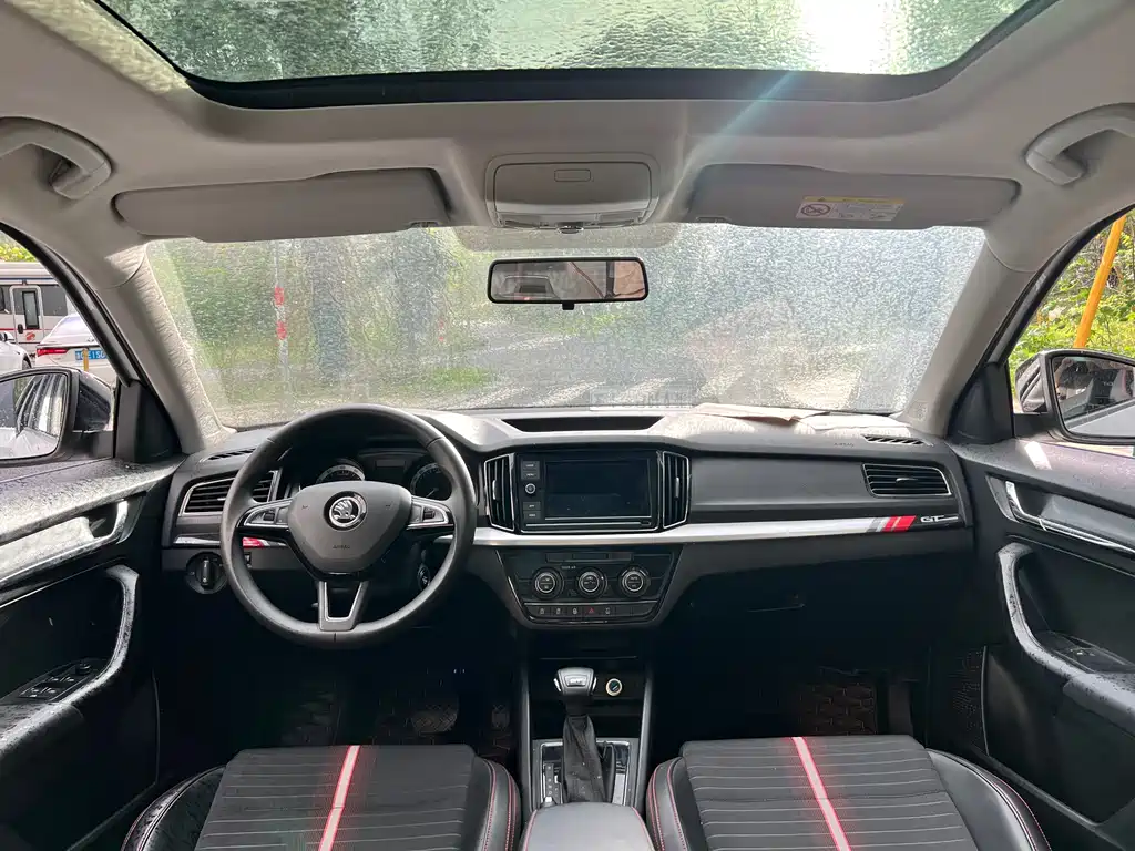 Skoda Kamiq 2021 — фото 11