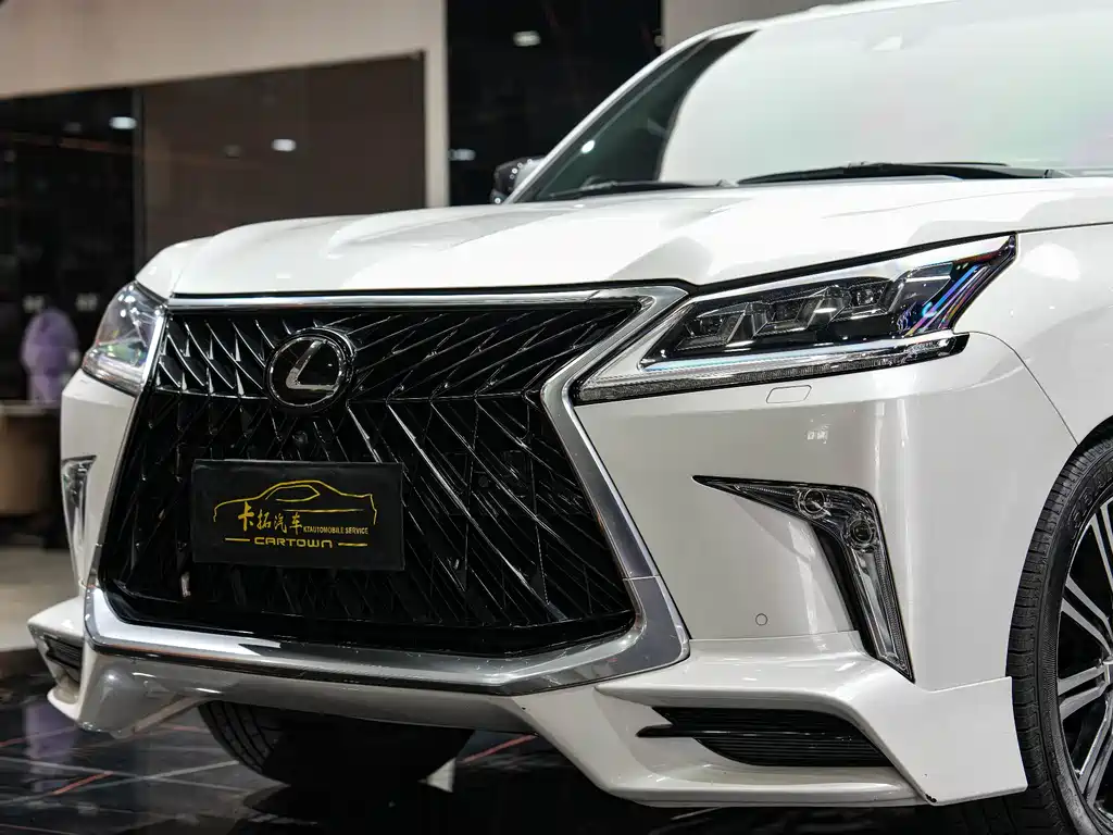 Lexus LX 2020 — фото 6