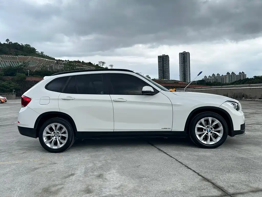 BMW X1 2015 — фото 4