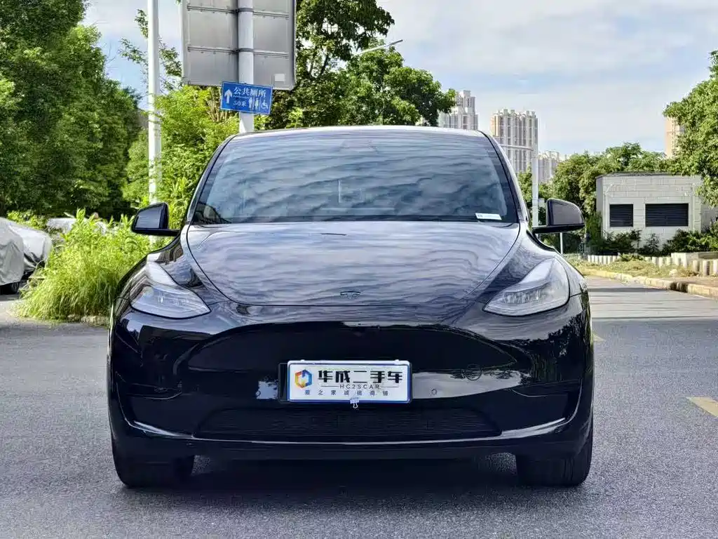 Tesla Model Y 2022 — фото 2