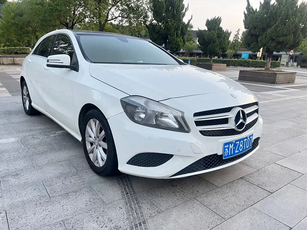 Mercedes-Benz A-Class 2015