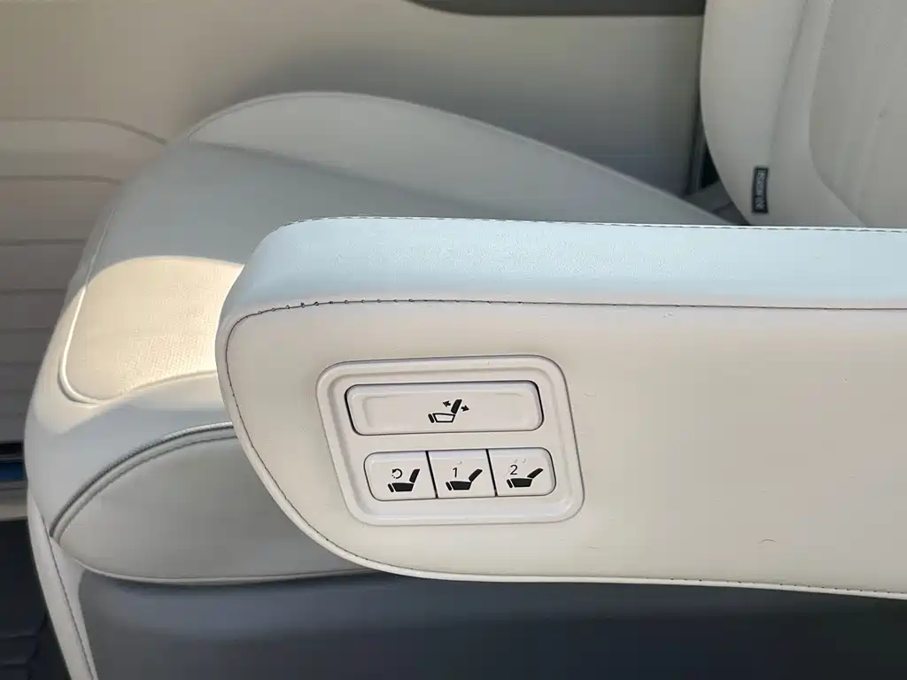 Hyundai Custo 2022 — фото 12