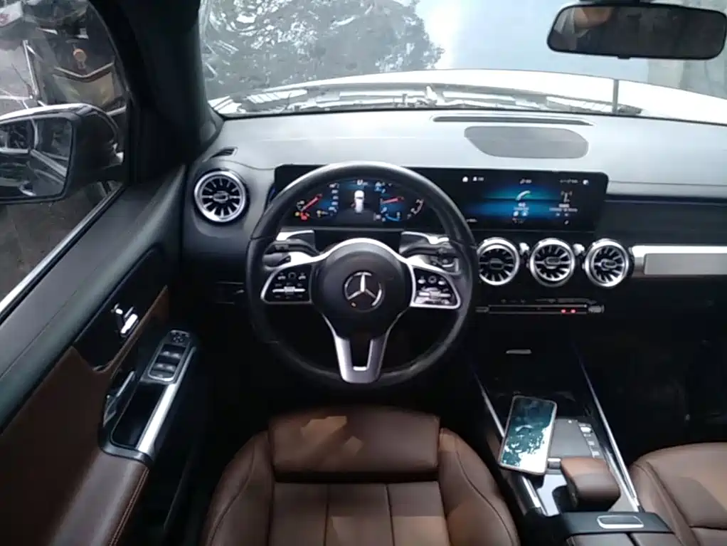 Mercedes-Benz GLB 2023 — фото 11