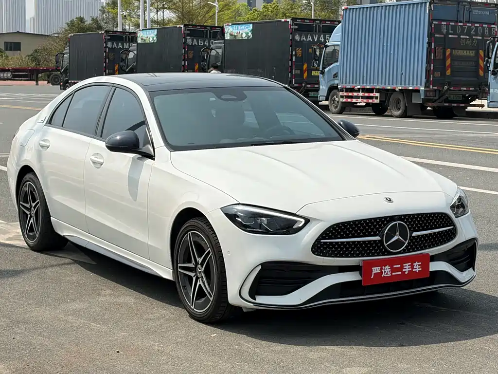Mercedes-Benz C-Class 2023 — фото 3