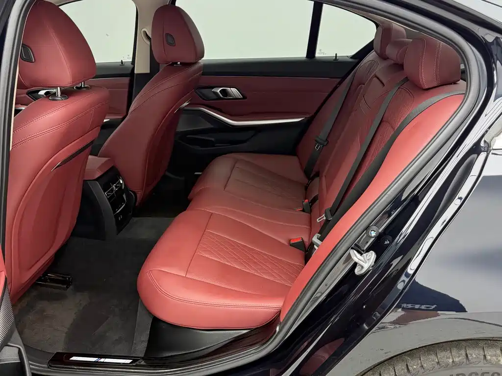 BMW 3 Series 2023