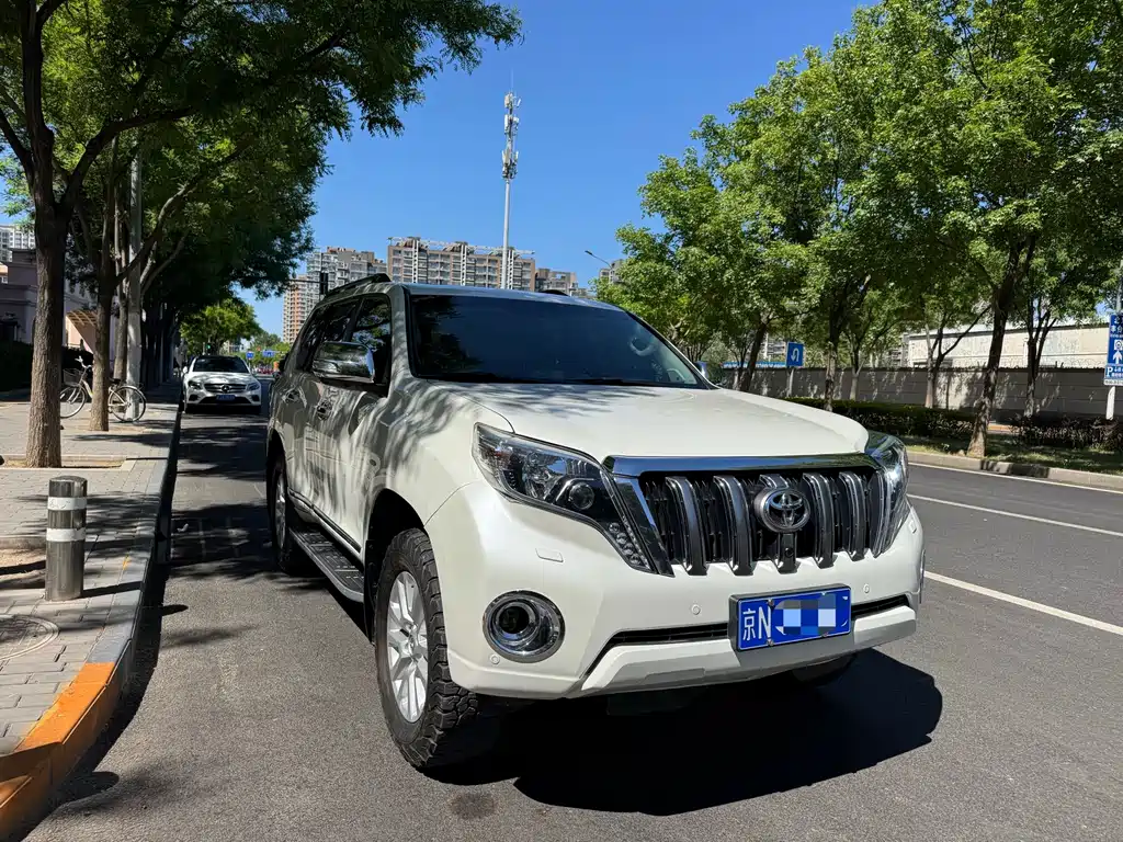 Toyota Prado 2016 — фото 3
