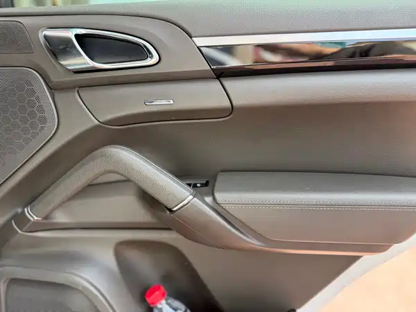 Porsche Cayenne New Energy 2015