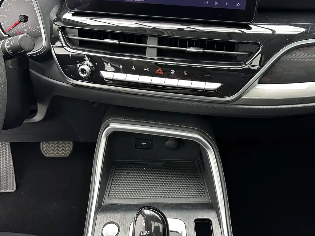 Haval H6 2022 — фото 16