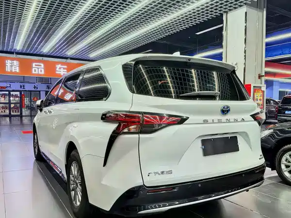 Toyota Sienna 2021