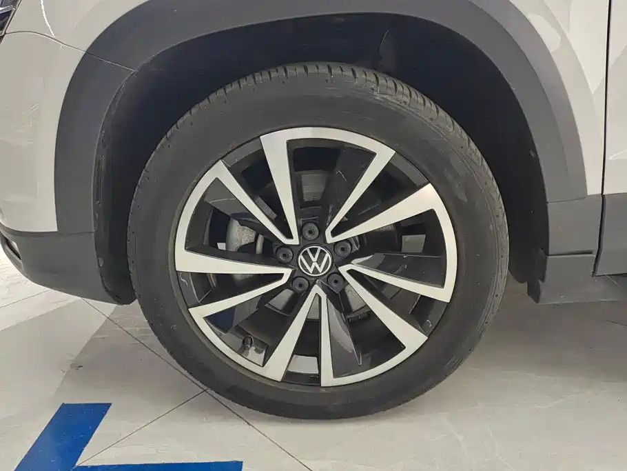 Volkswagen Tharu 2021