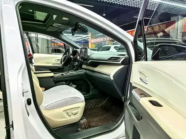 Toyota Sienna 2021