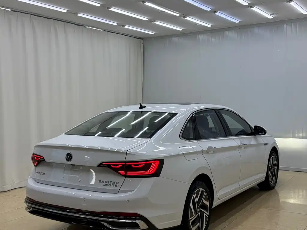 Volkswagen Sagitar 2023