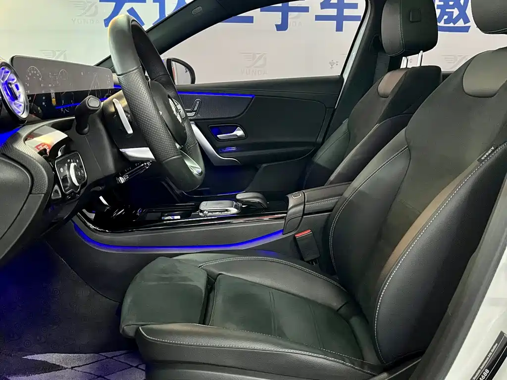Mercedes-Benz A-Class 2023 — фото 9