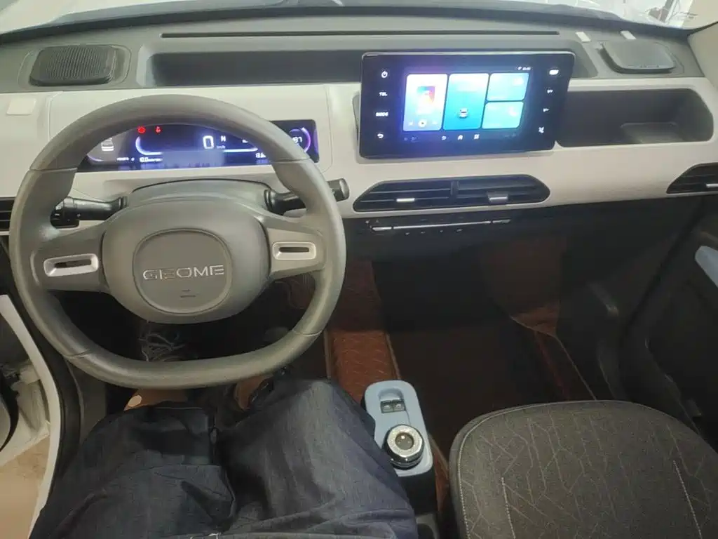 Geely Galaxy Panda 2025 — фото 10