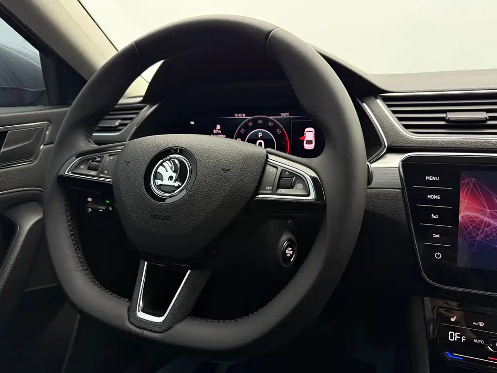 Skoda Superb 2023 — фото 12
