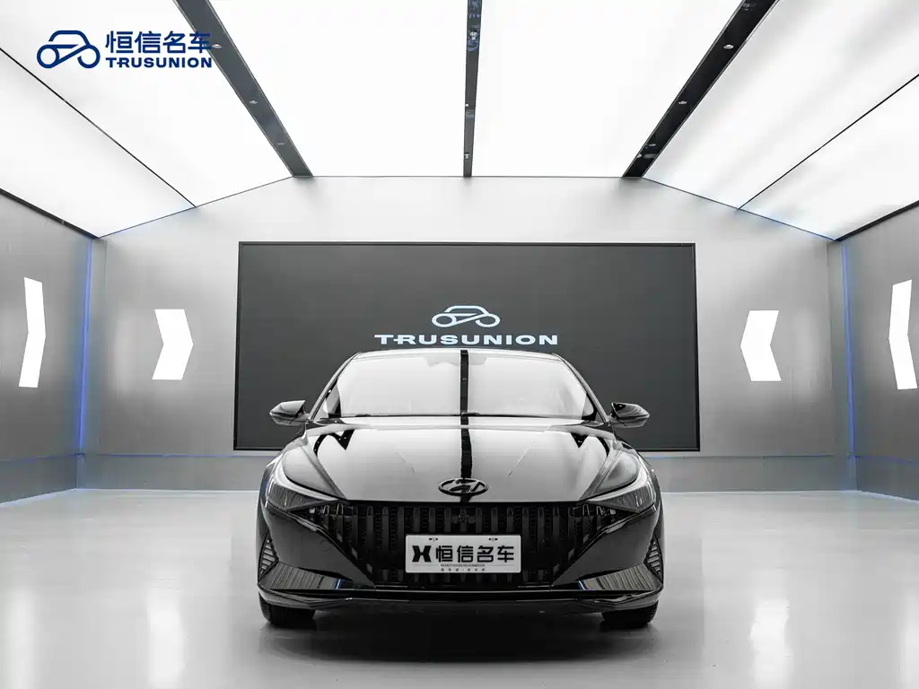 Hyundai Elantra 2021