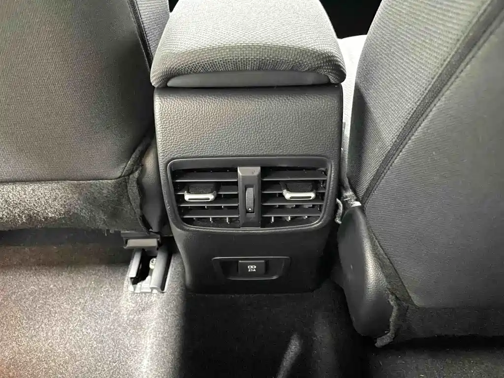 Toyota Levin 2023 — фото 11