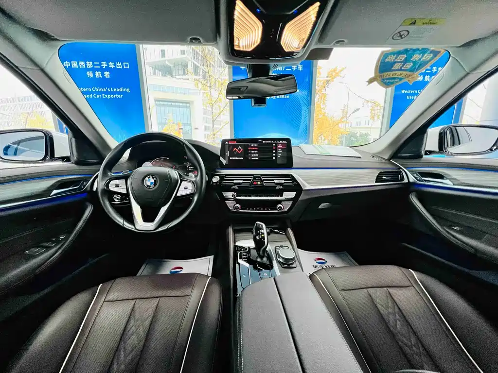 BMW 5 Series 2022 — фото 18