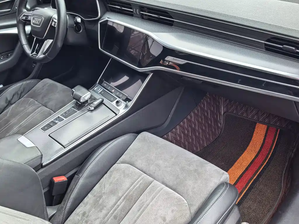 Audi A6L 2022 — фото 12