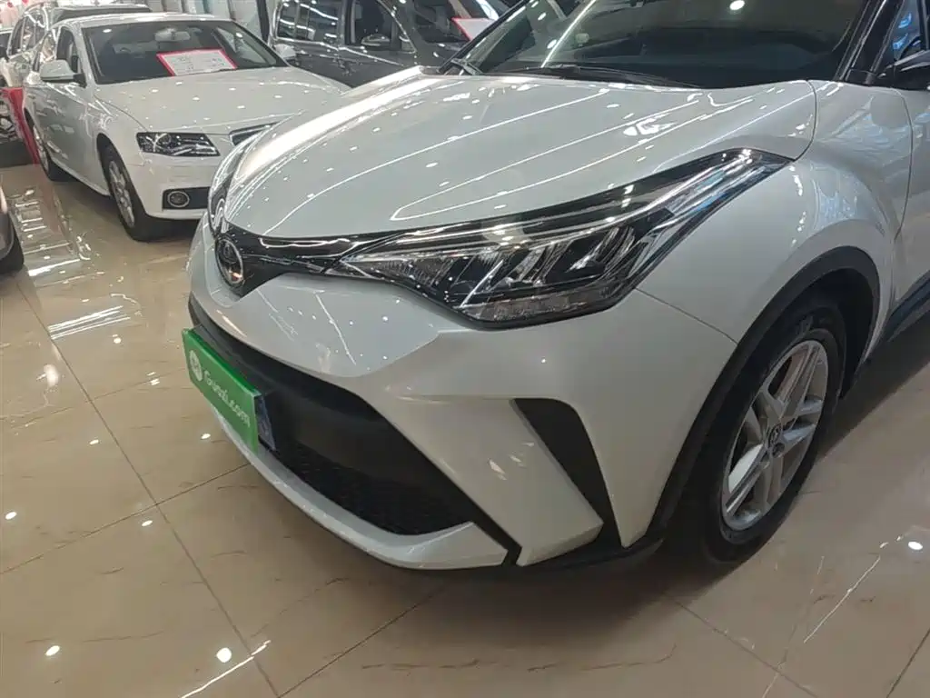 Toyota C-HR 2021 — фото 24