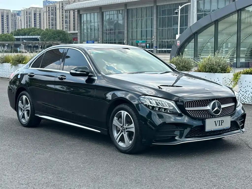 Mercedes-Benz C-Class 2020