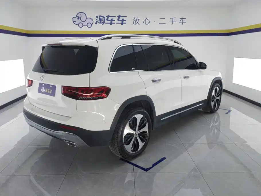 Mercedes-Benz GLB 2021