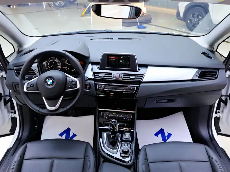 BMW 2 Series Gran Tourer 2019 — фото 18